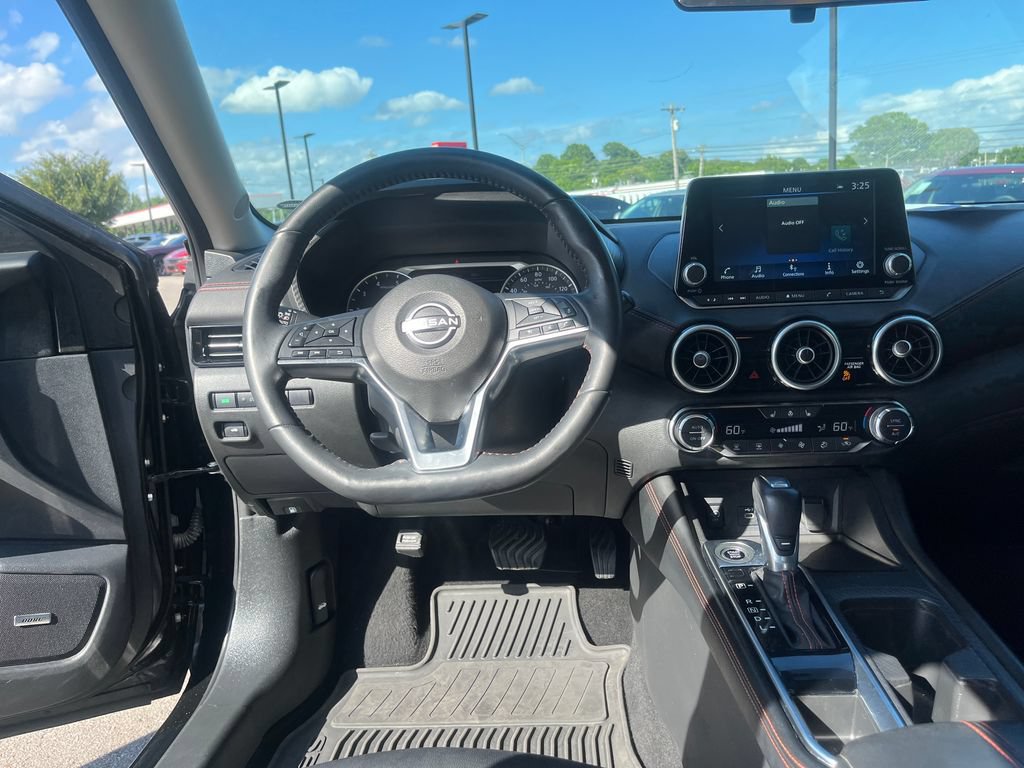 Used 2024 Nissan Sentra SR w/ SR Premium Package FWD image 23