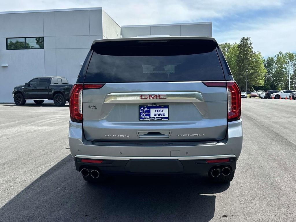 Used 2024 GMC Yukon XL Denali AWD/4WD image 28