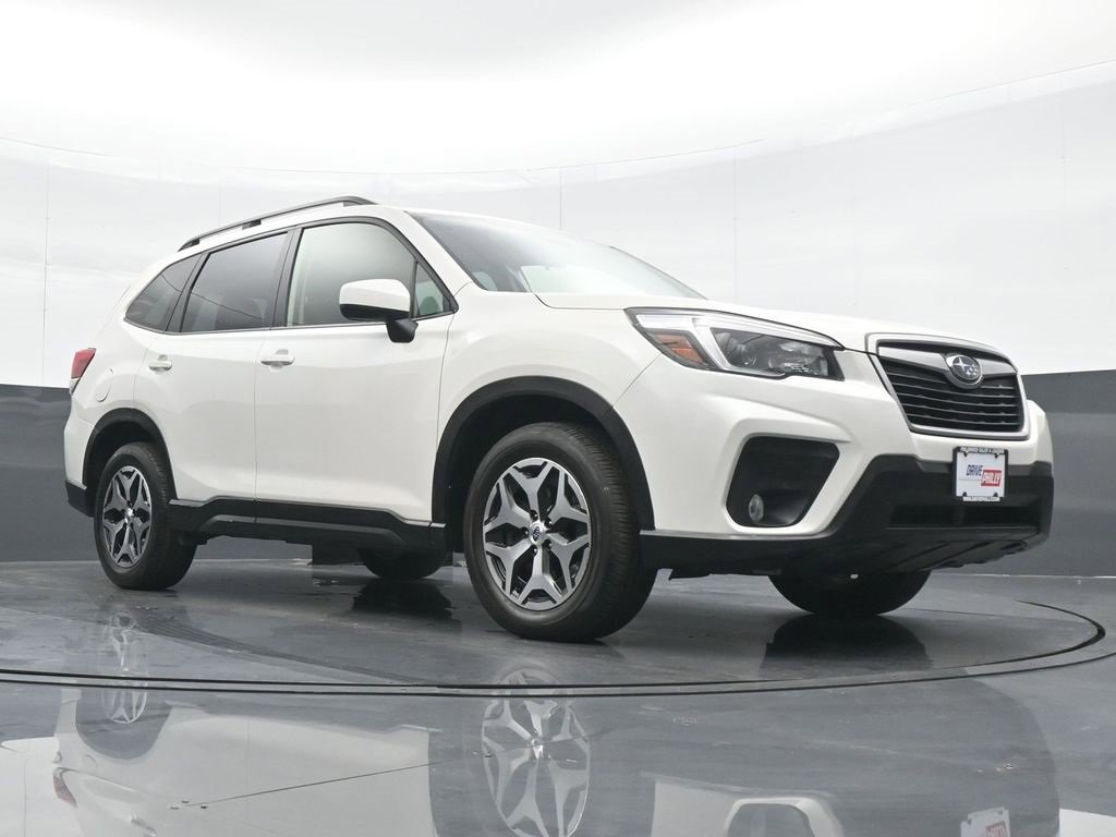 Used 2021 Subaru Forester Premium image 24