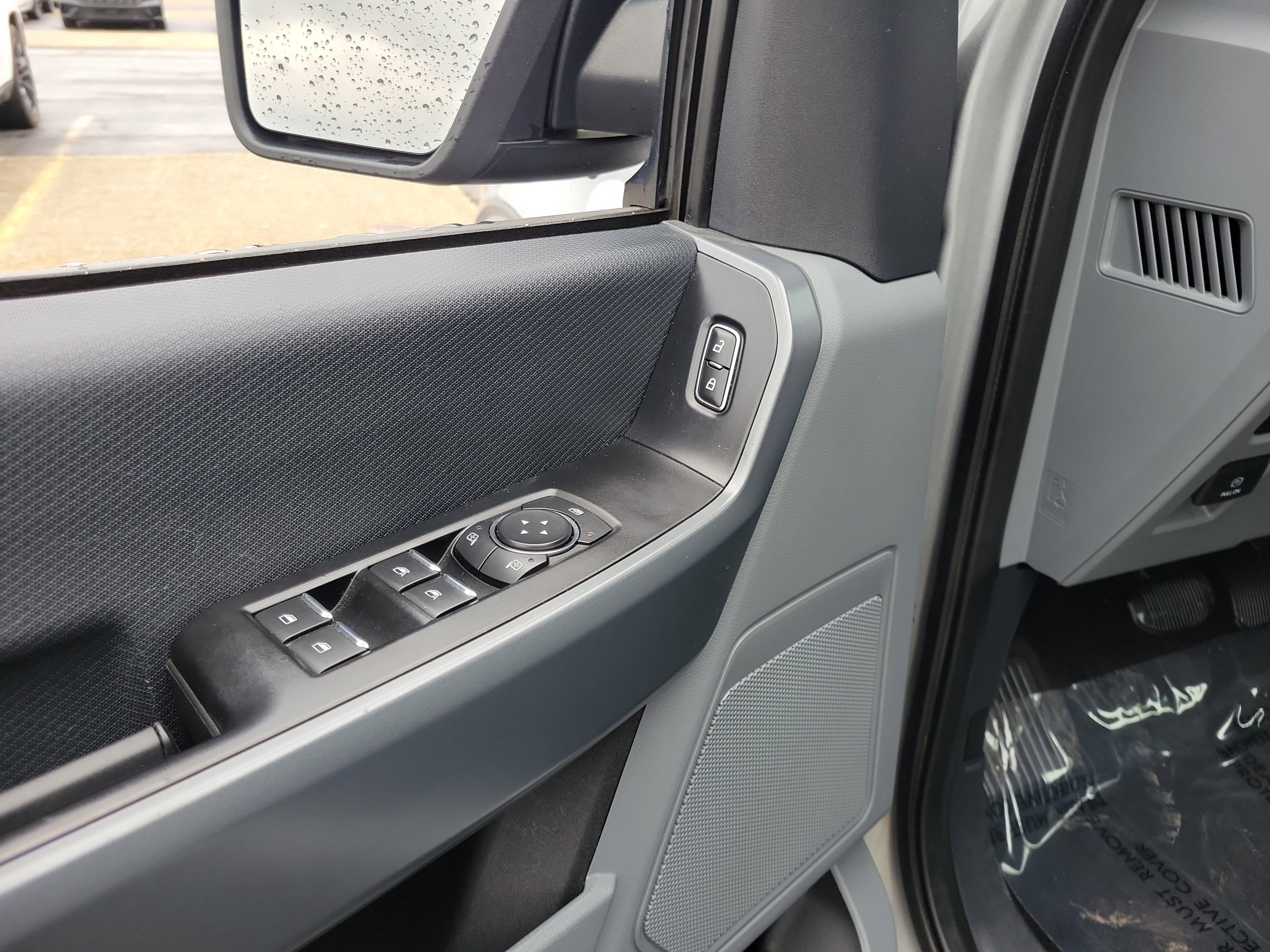 Used 2022 Ford F150 XLT AWD/4WD image 18