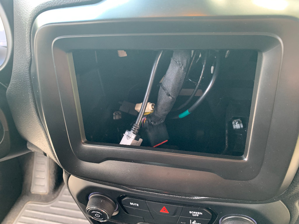 Used 2021 Jeep Renegade Latitude AWD/4WD image 19