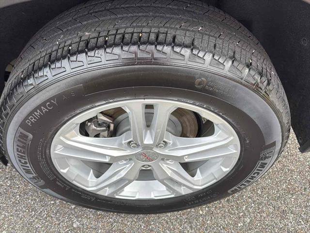 Used 2021 GMC Terrain SLE image 10