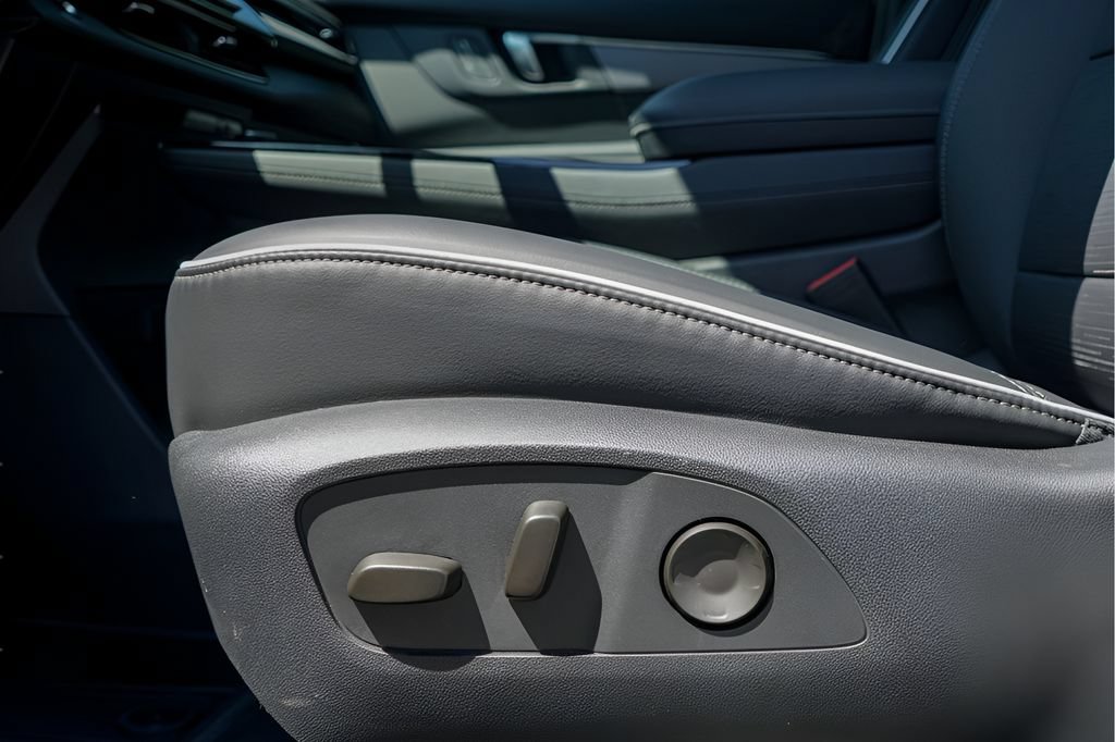 New 2026 Buick Enclave Sport Touring w/ Super Cruise Package FWD image 18