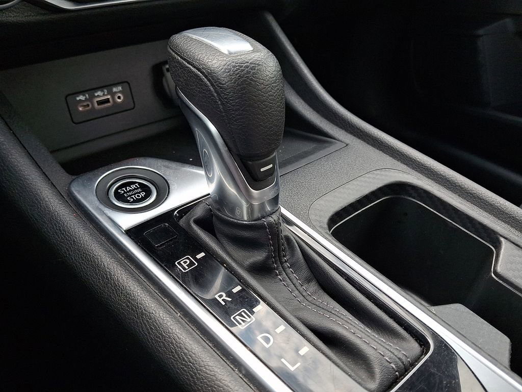 Used 2022 Nissan Sentra SV FWD image 14