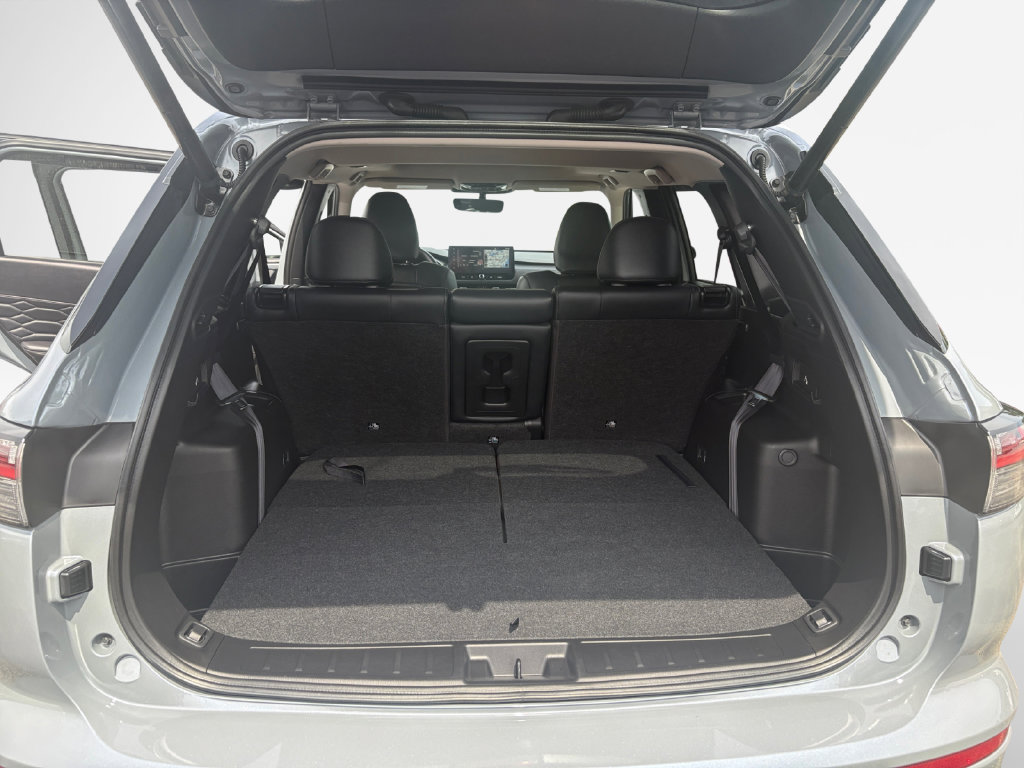 Used 2025 Mitsubishi Outlander SEL AWD/4WD image 25