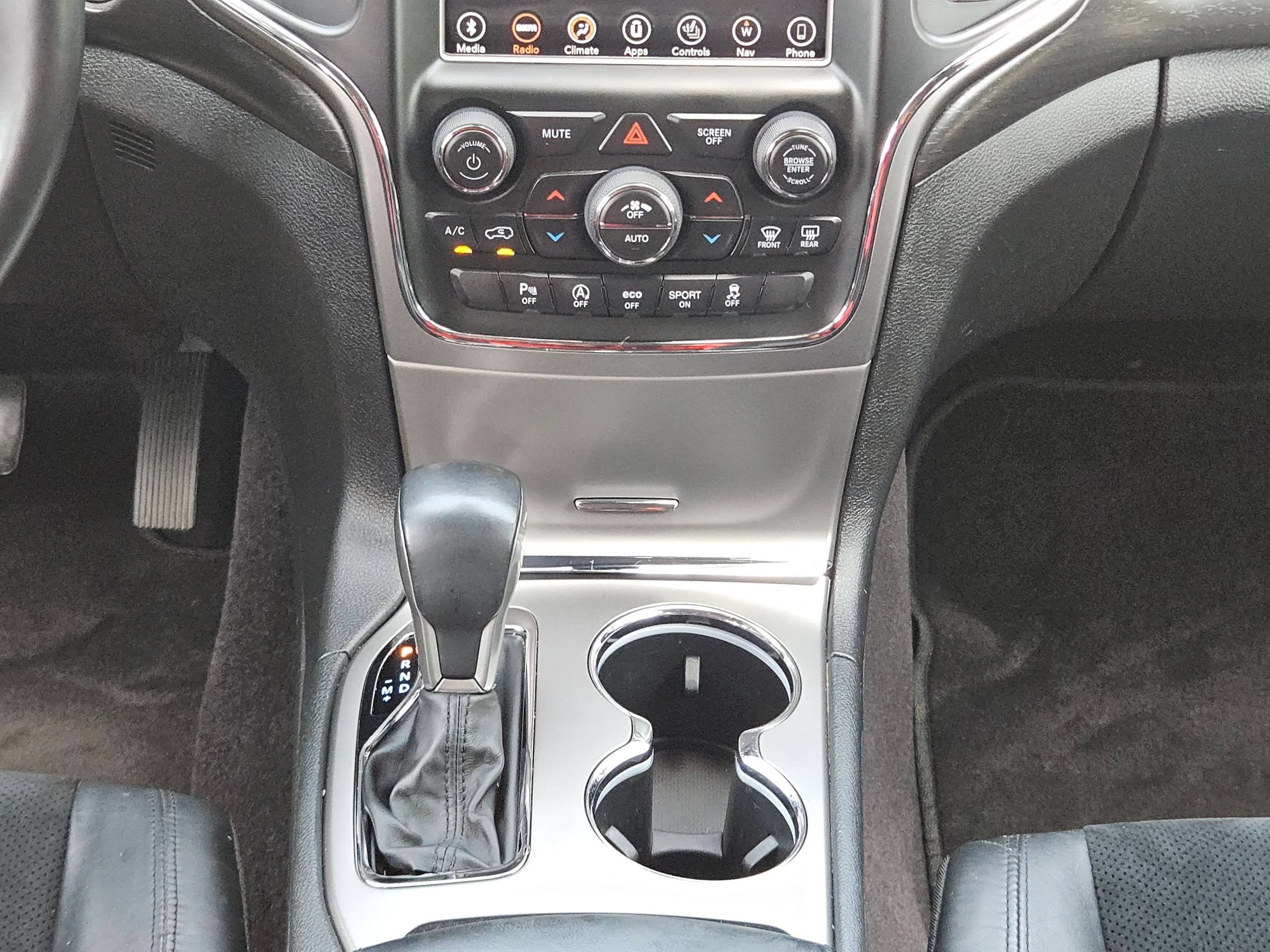 Used 2018 Jeep Grand Cherokee Altitude RWD image 19
