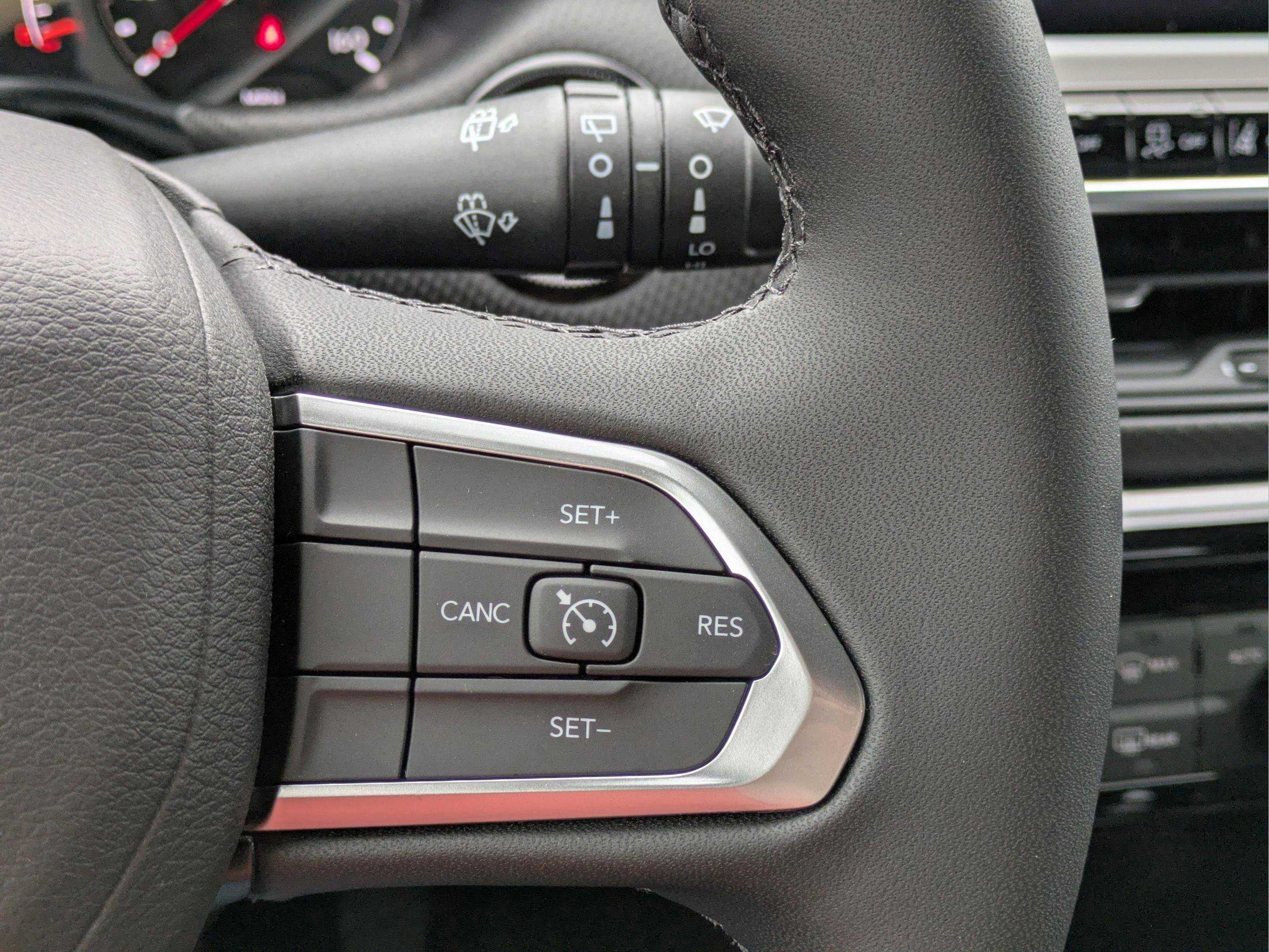 New 2026 Jeep Compass Latitude w/ Sun and Sound Group image 30