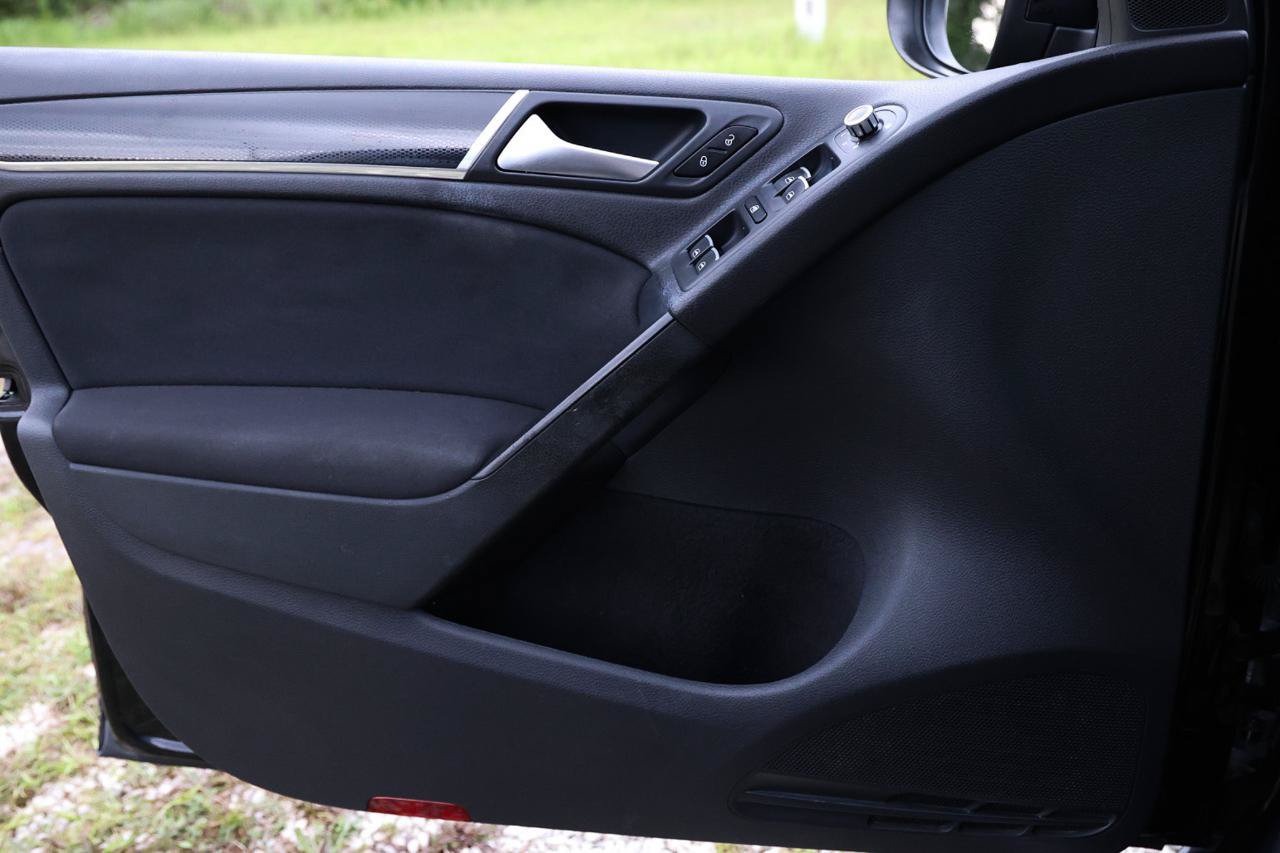 Used 2014 Volkswagen GTI Wolfsburg Edition FWD image 39