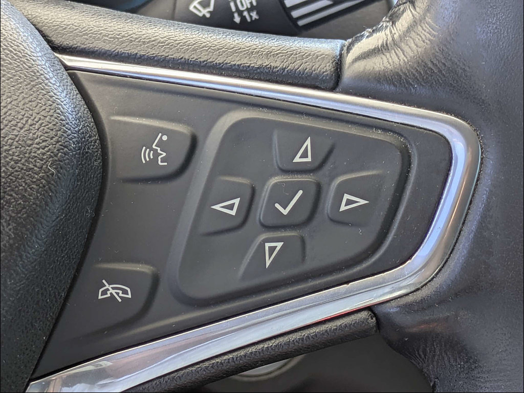 Used 2018 Chevrolet Equinox Premier FWD image 27