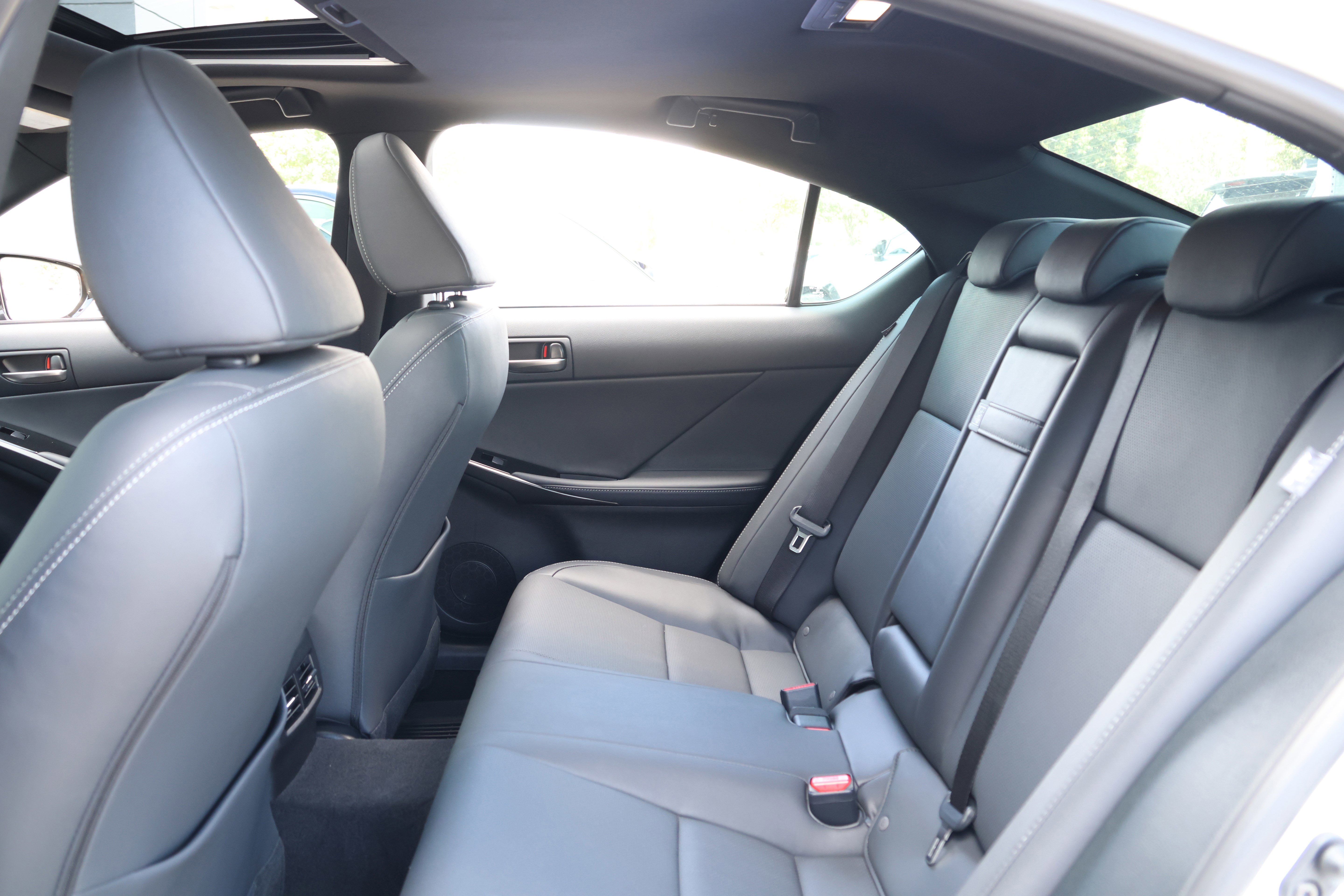 Used 2025 Lexus IS 350 F Sport image 32