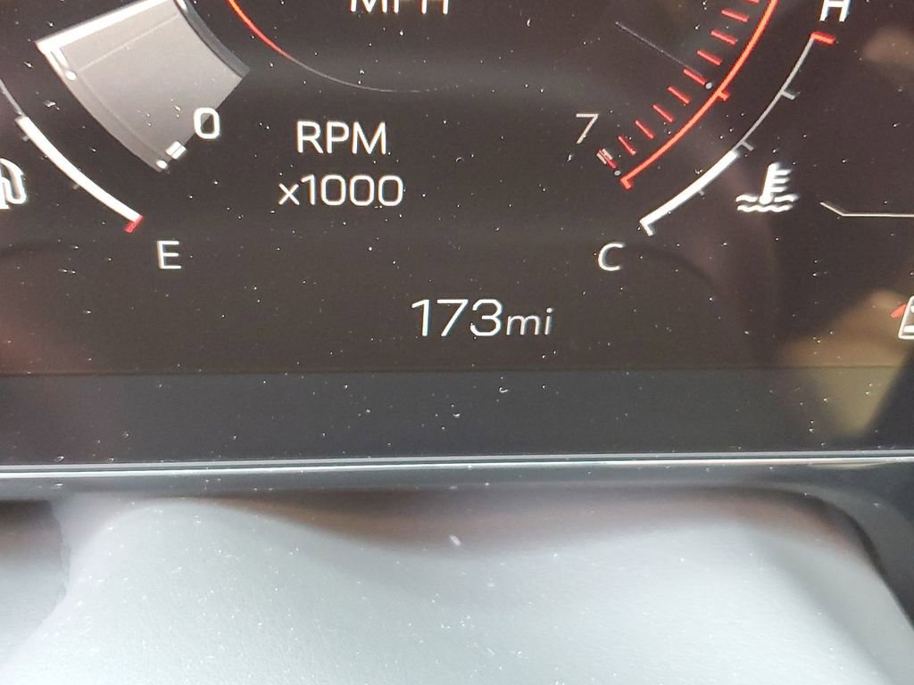 New 2025 GMC Yukon XL Denali w/ Denali Reserve Package image 13