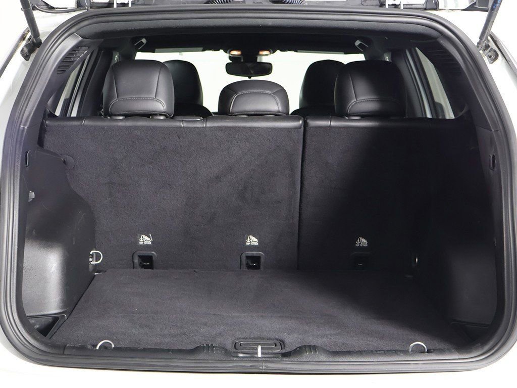 Used 2023 Jeep Compass Latitude image 16