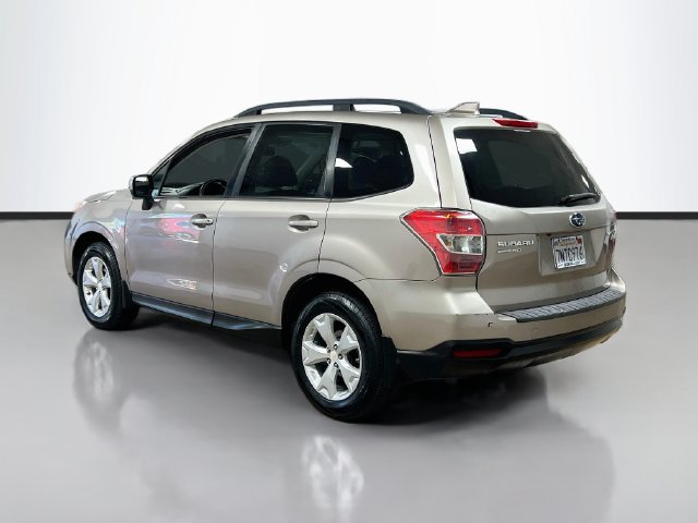 Used 2016 Subaru Forester 2.5i Premium AWD/4WD image 5