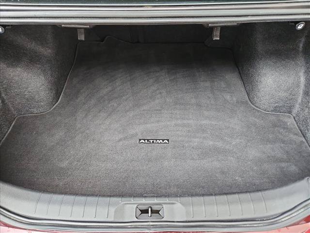 Used 2025 Nissan Altima 2.5 SV FWD image 6