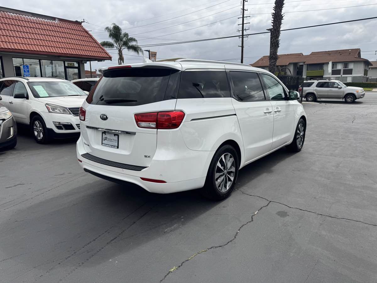 Used 2016 Kia Sedona SX FWD image 6
