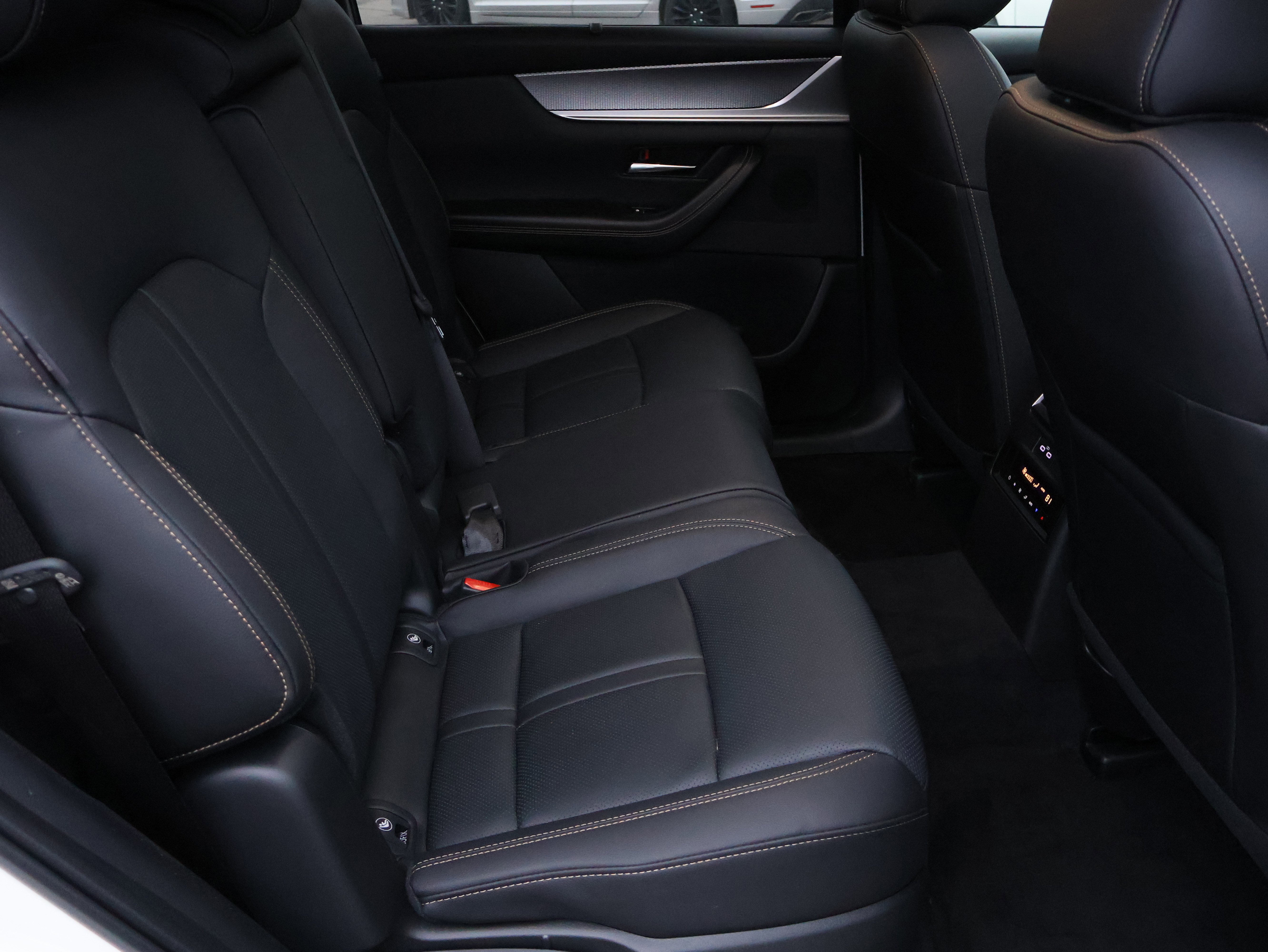 Used 2025 MAZDA CX-70 3.3 Turbo w/ Premium Package image 14