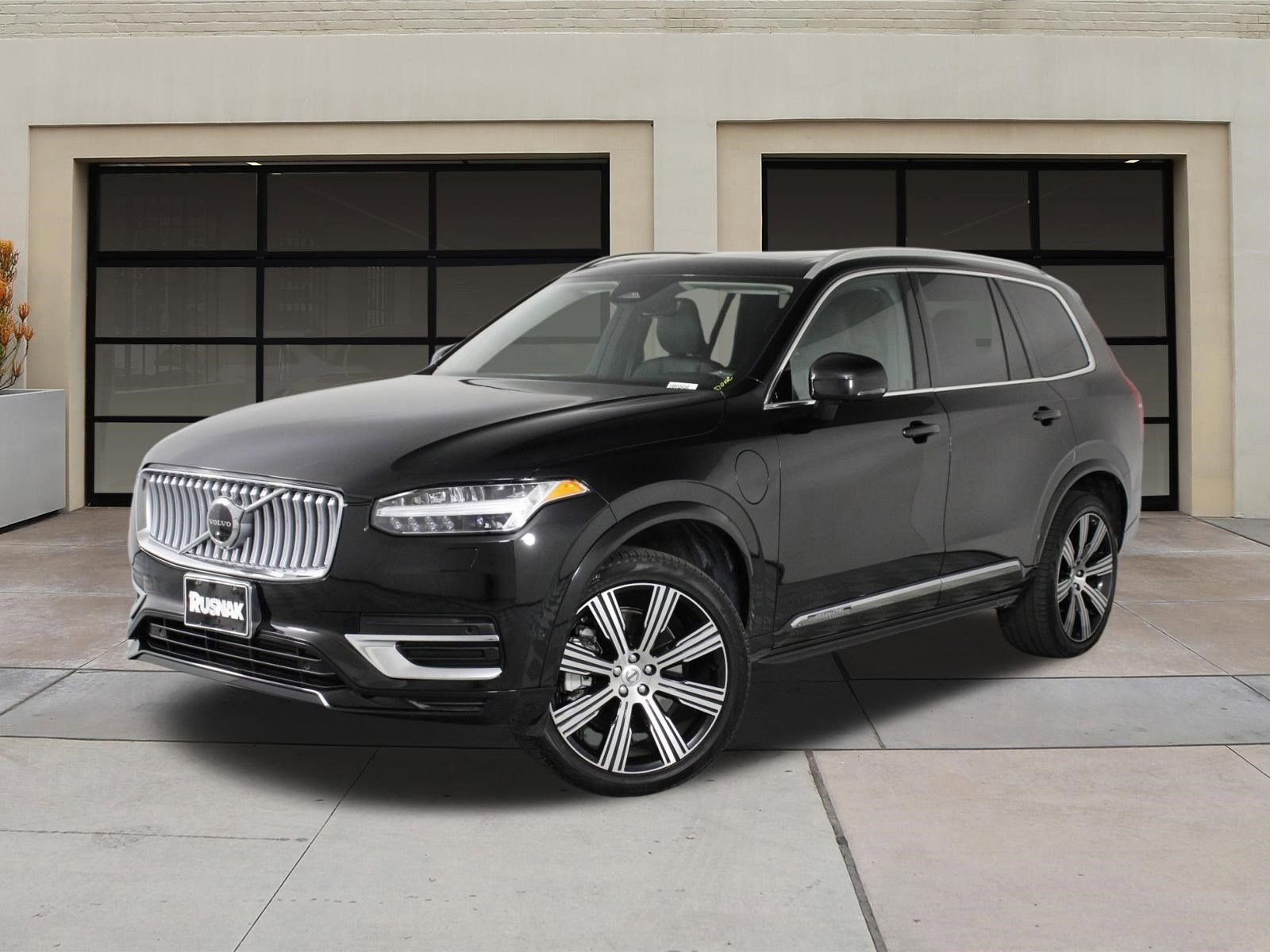 Certified 2023 Volvo XC90 T8 Plus w/ Protection Package Premier image 3