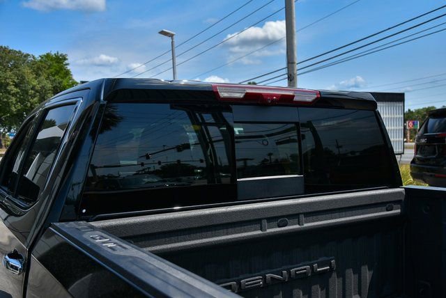 Used 2024 GMC Sierra 1500 Denali w/ Technology Package AWD/4WD image 24