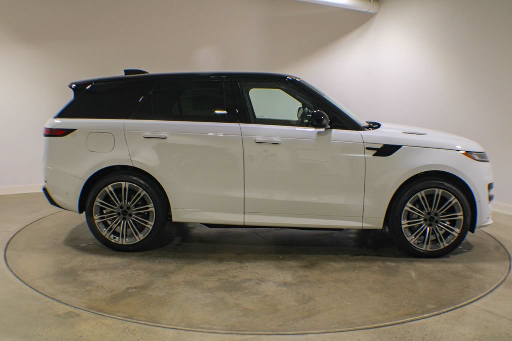 New 2026 Land Rover Range Rover Sport Dynamic SE AWD/4WD image 7