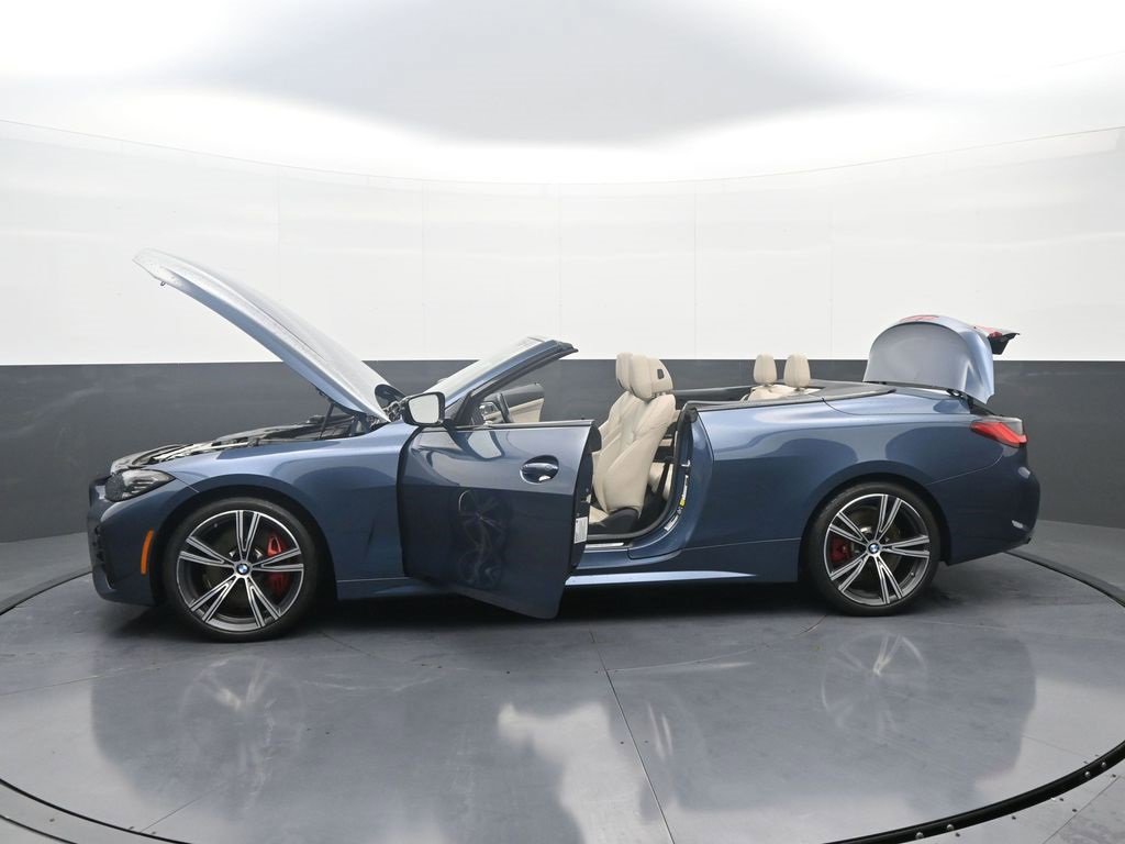 Used 2023 BMW 440i xDrive Convertible w/ Premium Package image 39