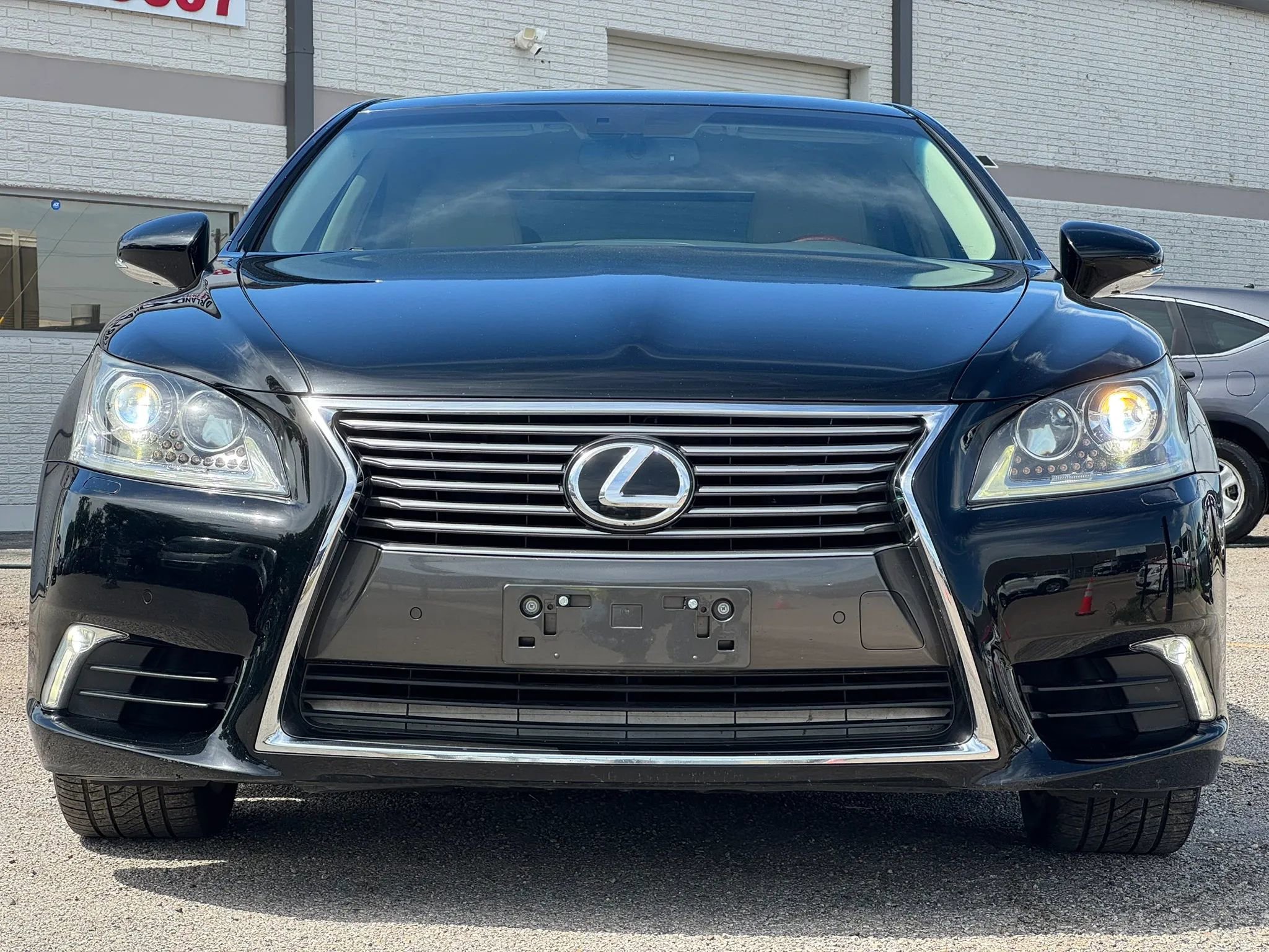 Used 2013 Lexus LS 460 w/ Comfort Pkg RWD image 10