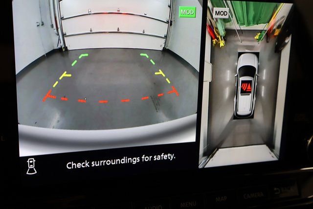 New 2025 Nissan Pathfinder SL image 24