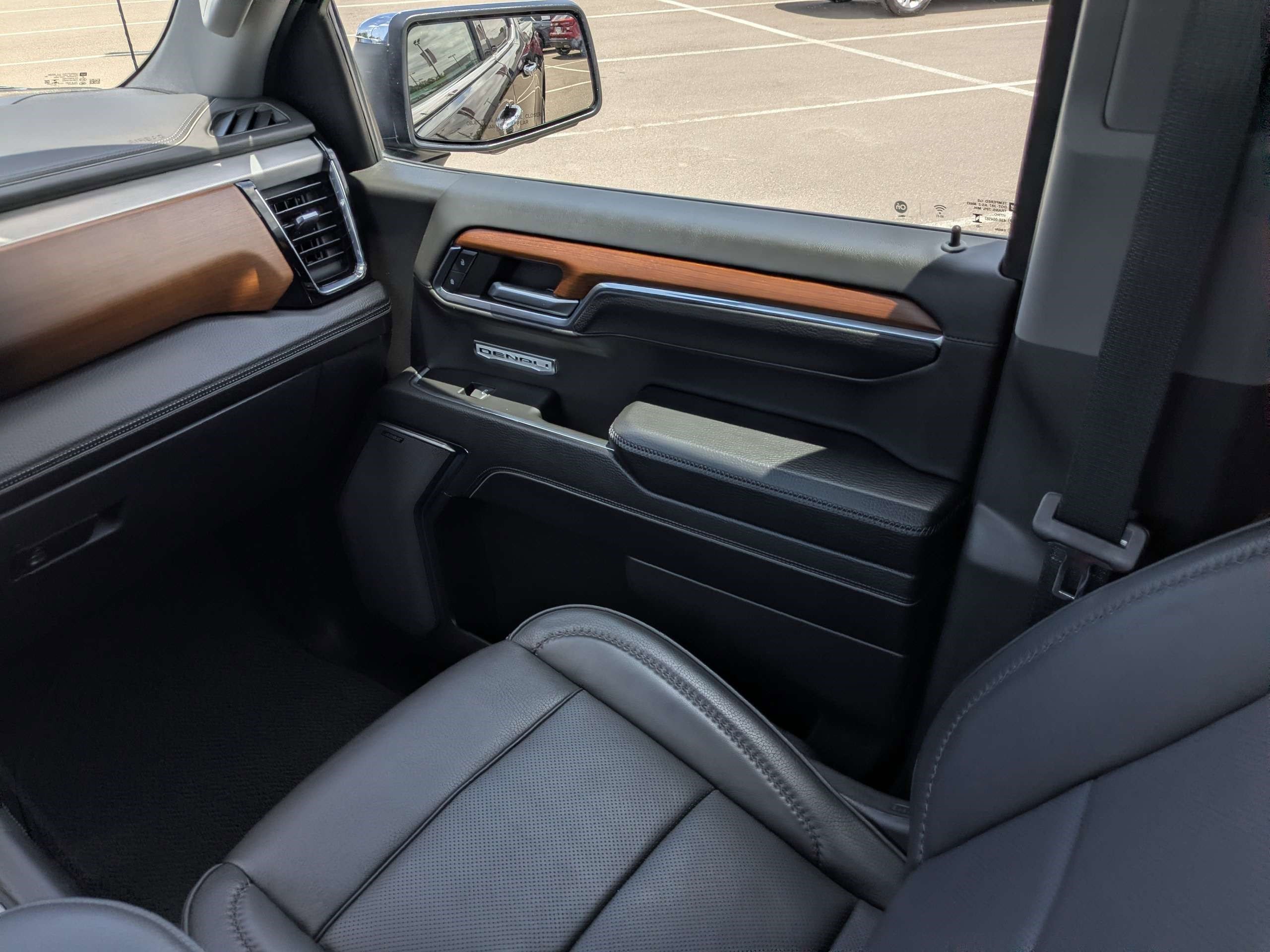 Used 2023 GMC Sierra 1500 Denali w/ Denali Reserve Package RWD image 17