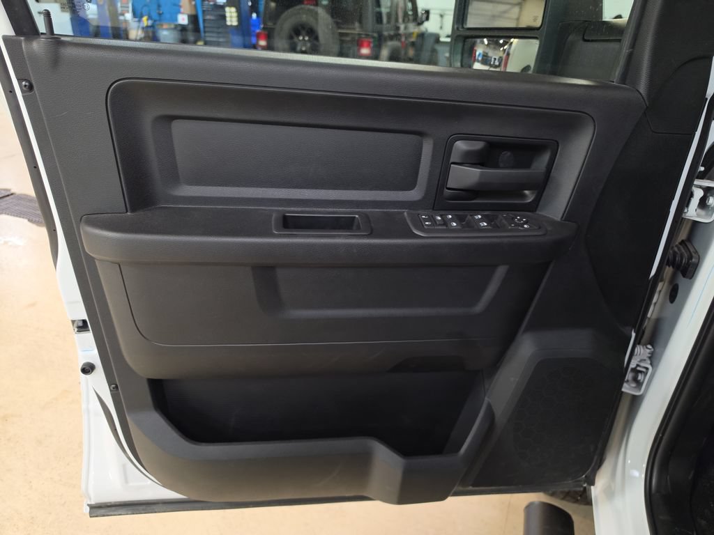 New 2026 RAM 3500 Tradesman AWD/4WD image 11
