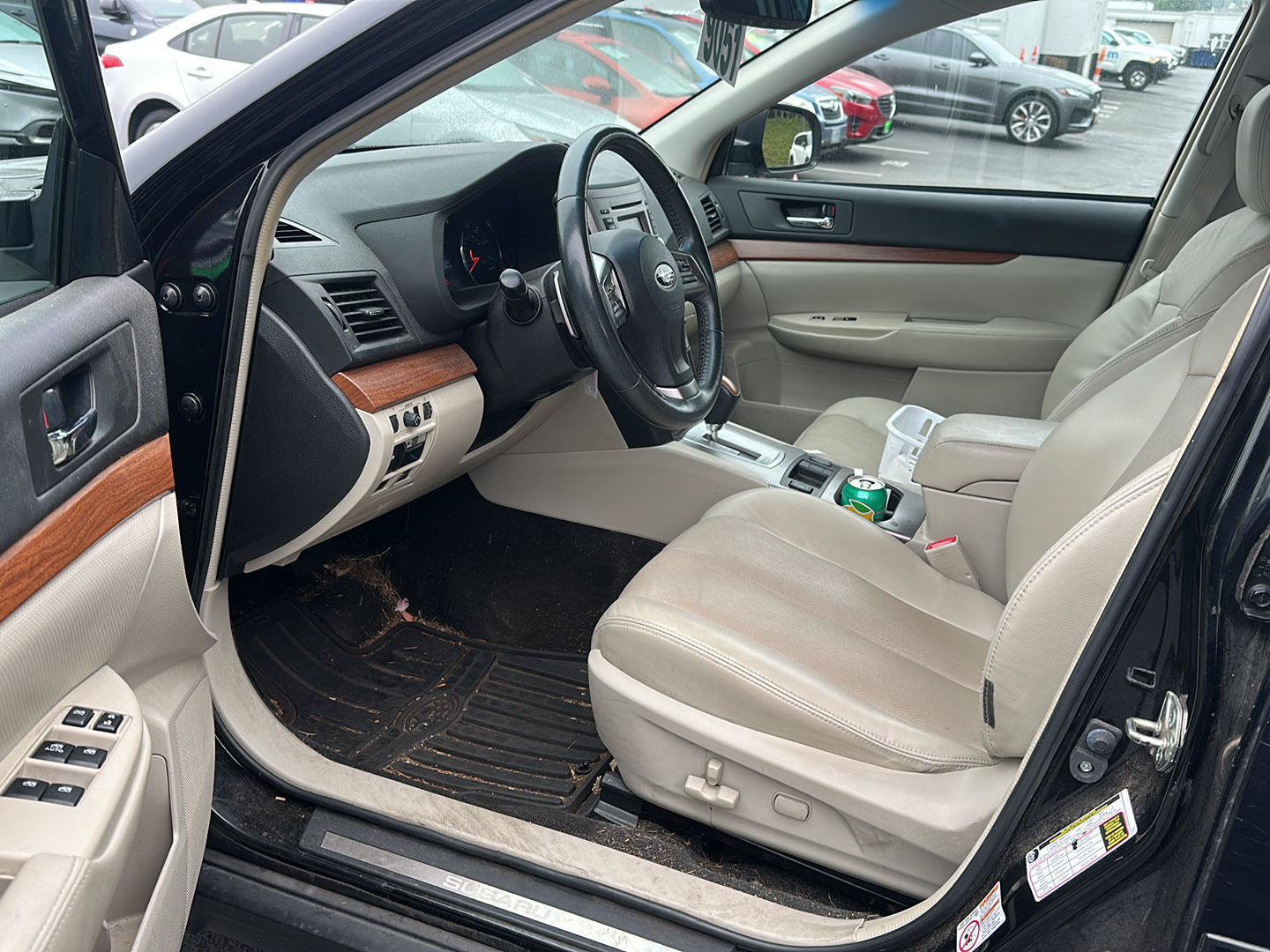 Used 2014 Subaru Outback 2.5i Limited w/ Moonroof Package AWD/4WD image 8