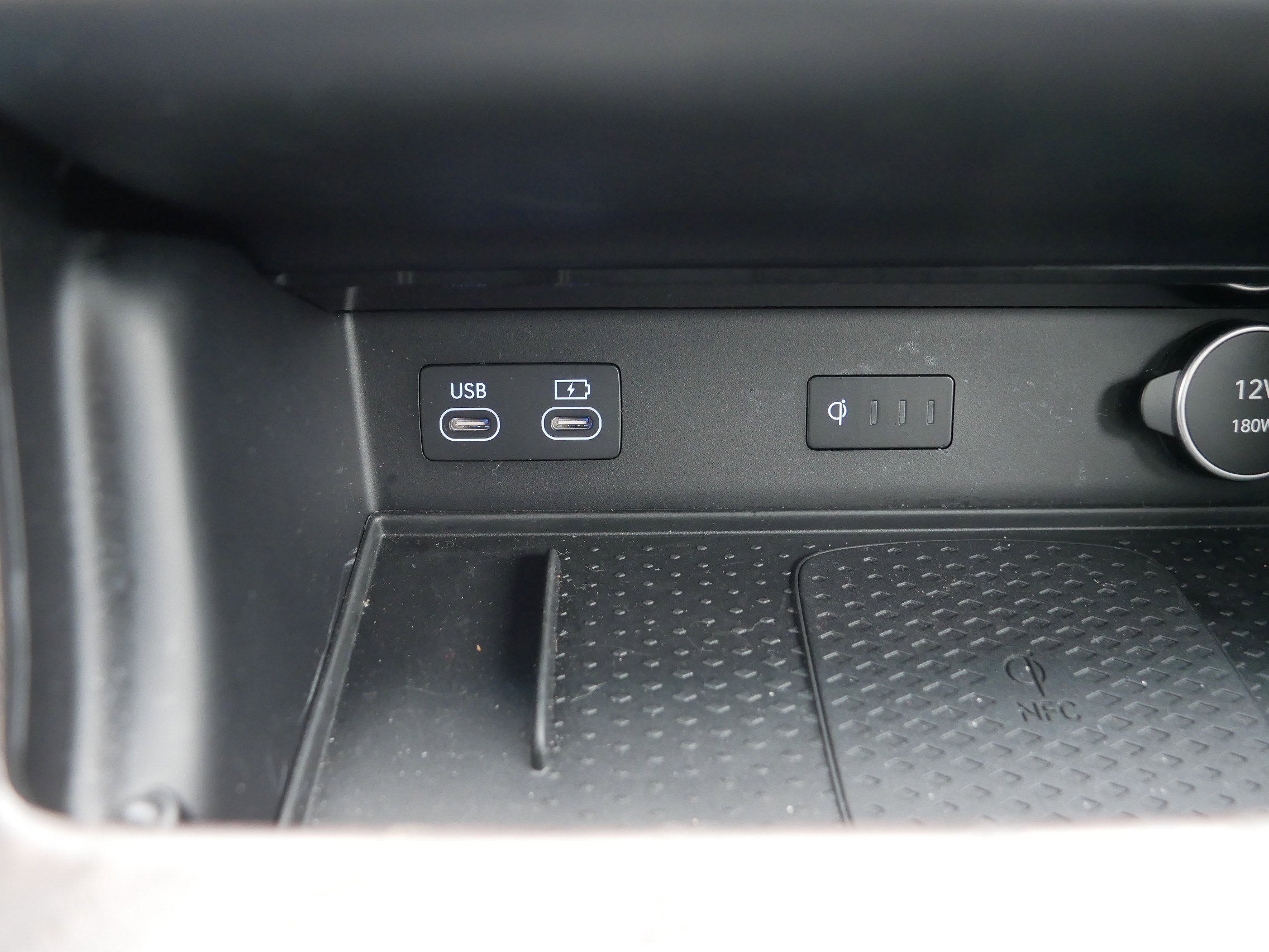 Used 2025 Genesis GV80 2.5T Advanced image 33