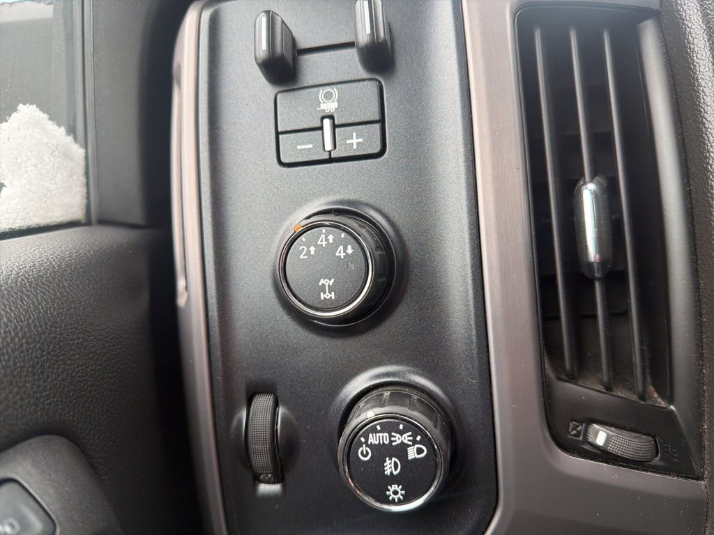 Used 2016 GMC Sierra 2500 SLT w/ All-Terrain HD Package image 20