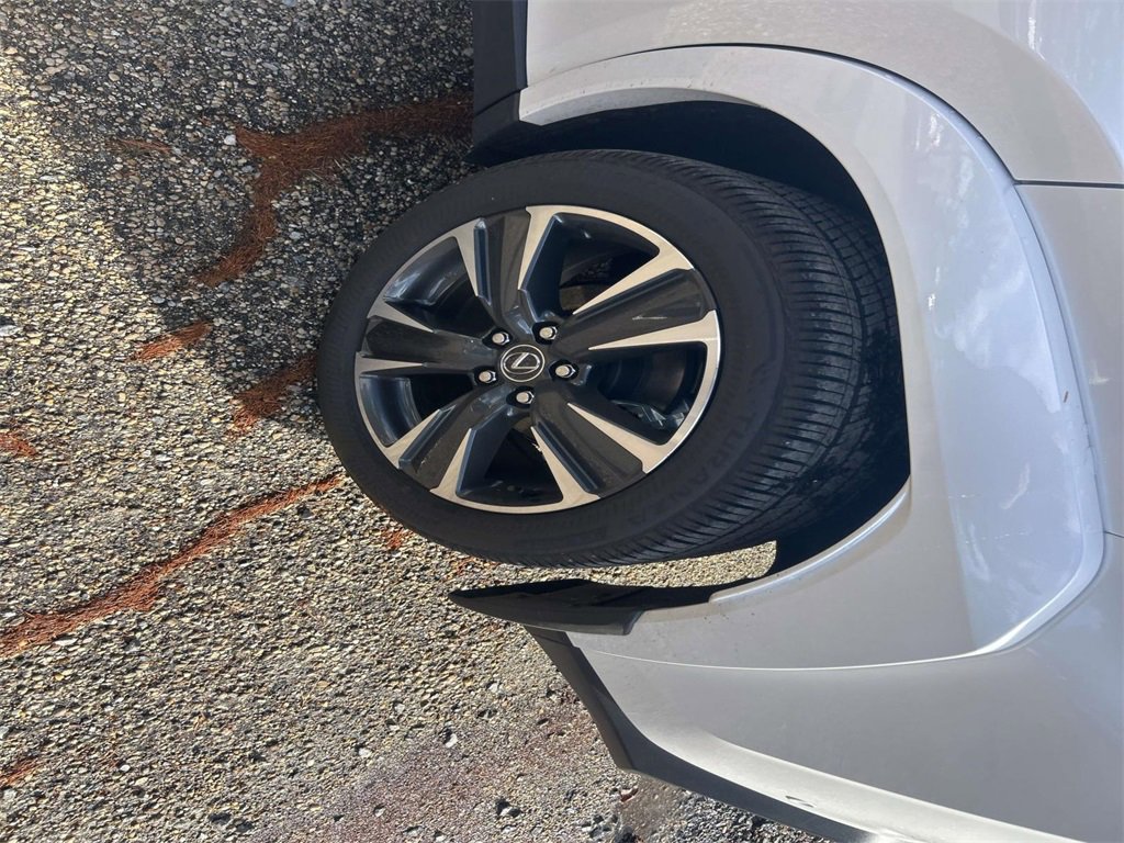 Used 2025 Lexus UX 300h AWD image 11