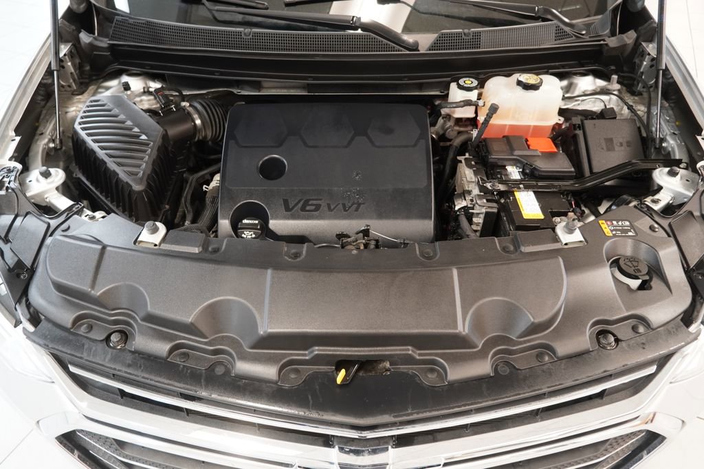 Used 2021 Chevrolet Traverse Premier AWD/4WD image 23