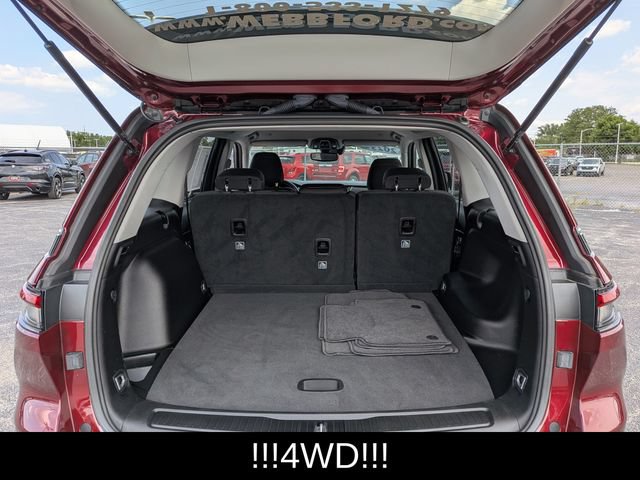 Used 2023 Jeep Grand Cherokee Laredo AWD/4WD image 22