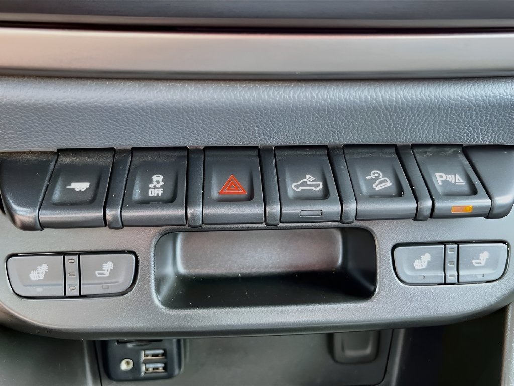 Used 2022 Chevrolet Colorado Z71 AWD/4WD image 21