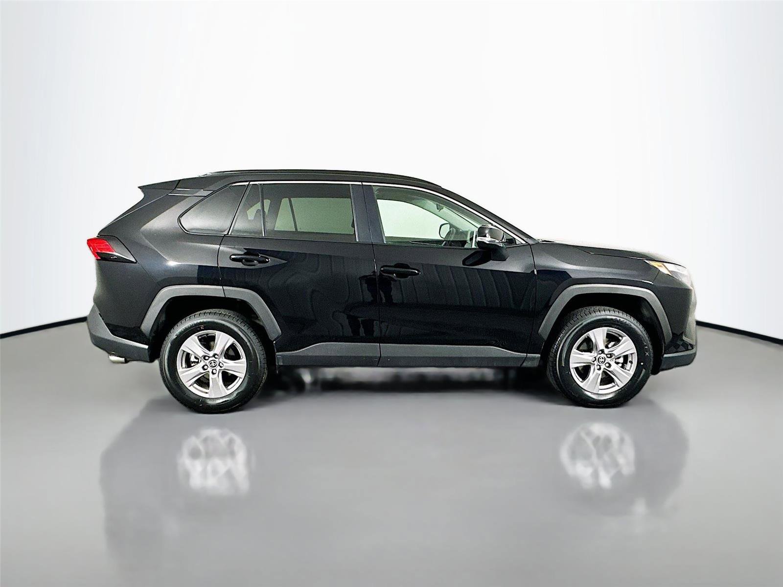 Certified 2025 Toyota RAV4 XLE AWD/4WD image 16