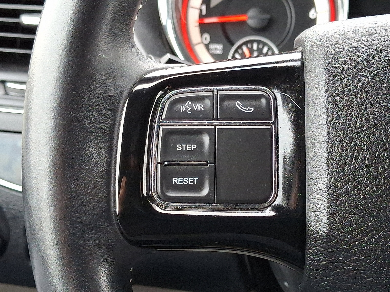 Used 2017 Dodge Grand Caravan SXT image 23