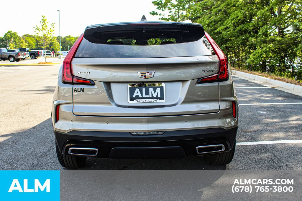 Used 2025 Cadillac XT4 Premium Luxury FWD image 10