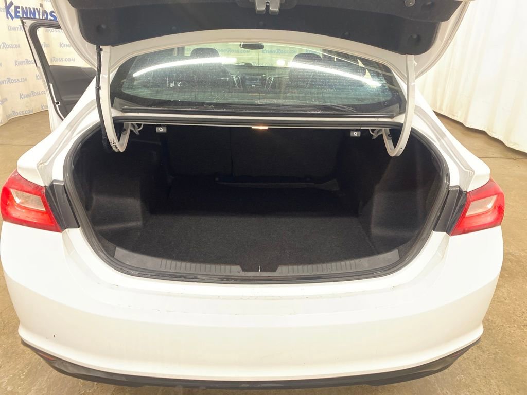 Used 2018 Chevrolet Malibu LS image 21