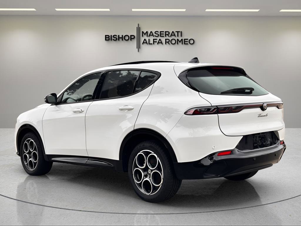 Used 2025 Alfa Romeo Tonale AWD/4WD image 4