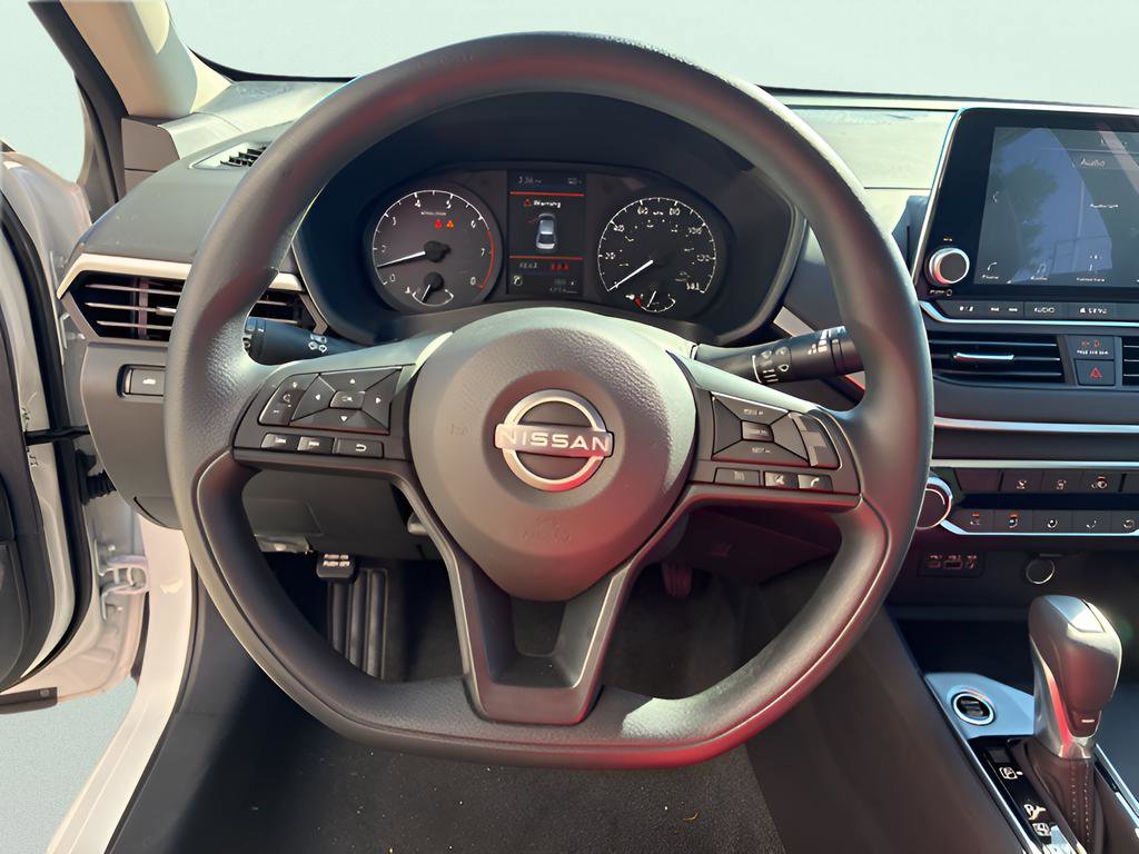 Used 2025 Nissan Altima 2.5 S image 21
