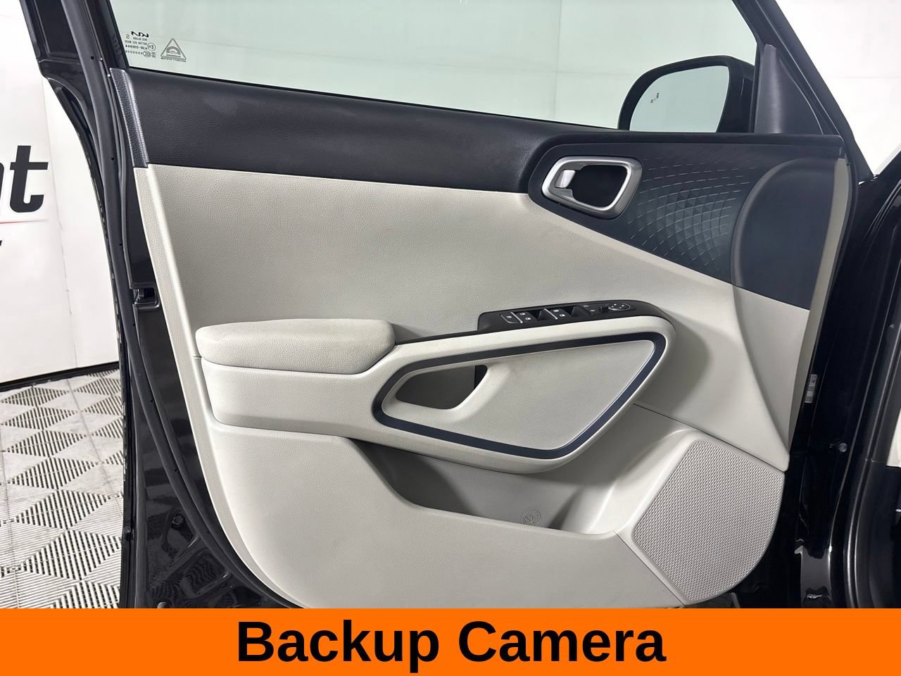 Used 2025 Kia Soul EX FWD image 10