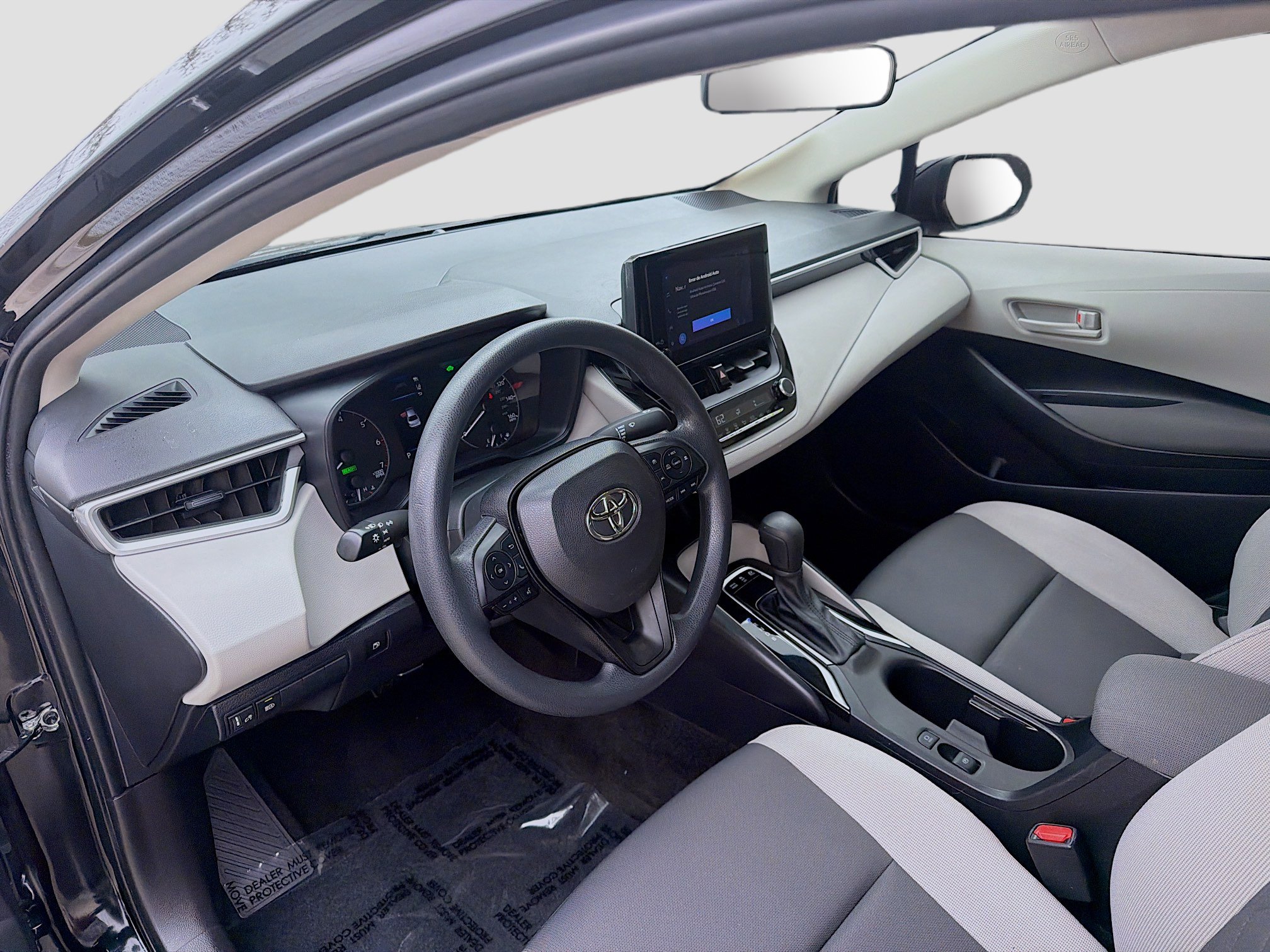 Used 2024 Toyota Corolla LE image 9