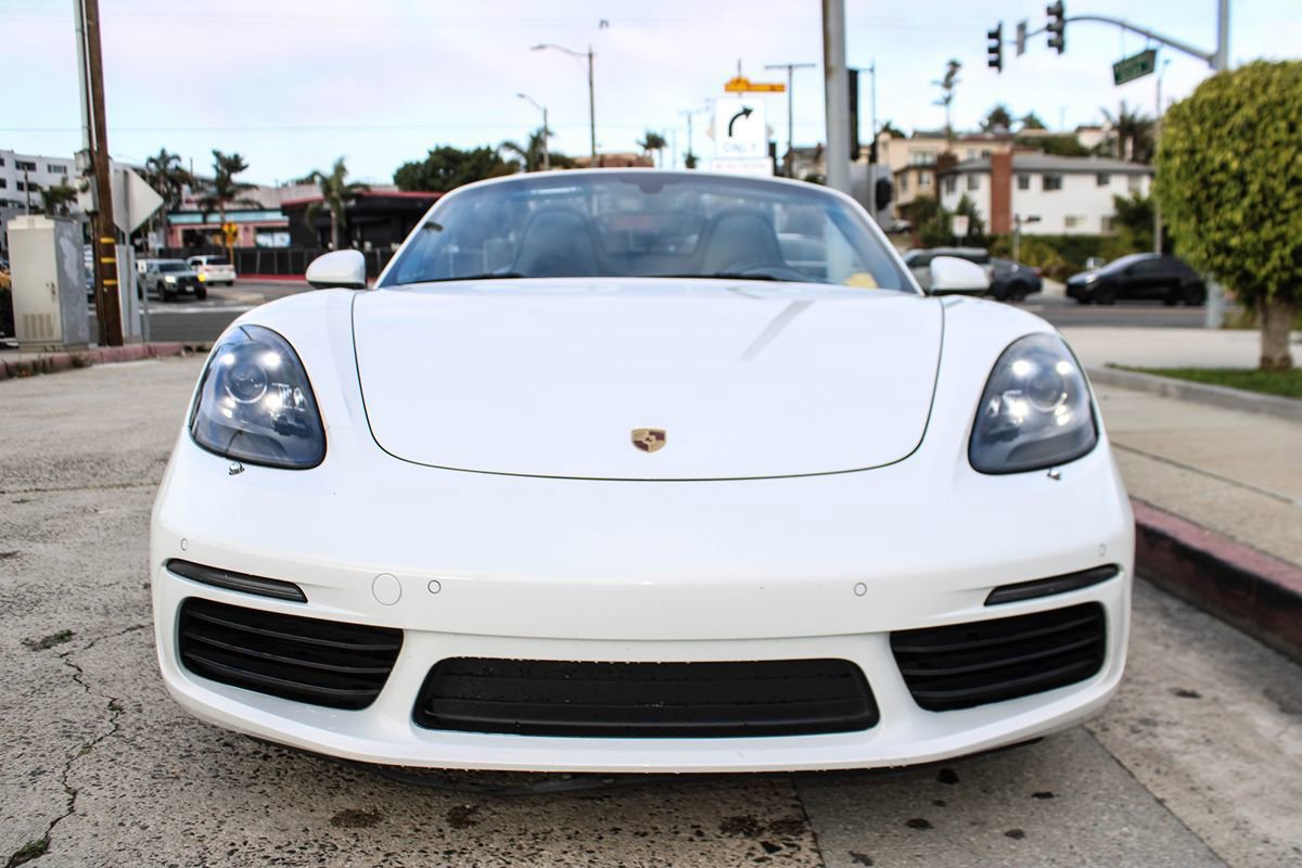 Used 2019 Porsche 718 Boxster RWD image 10
