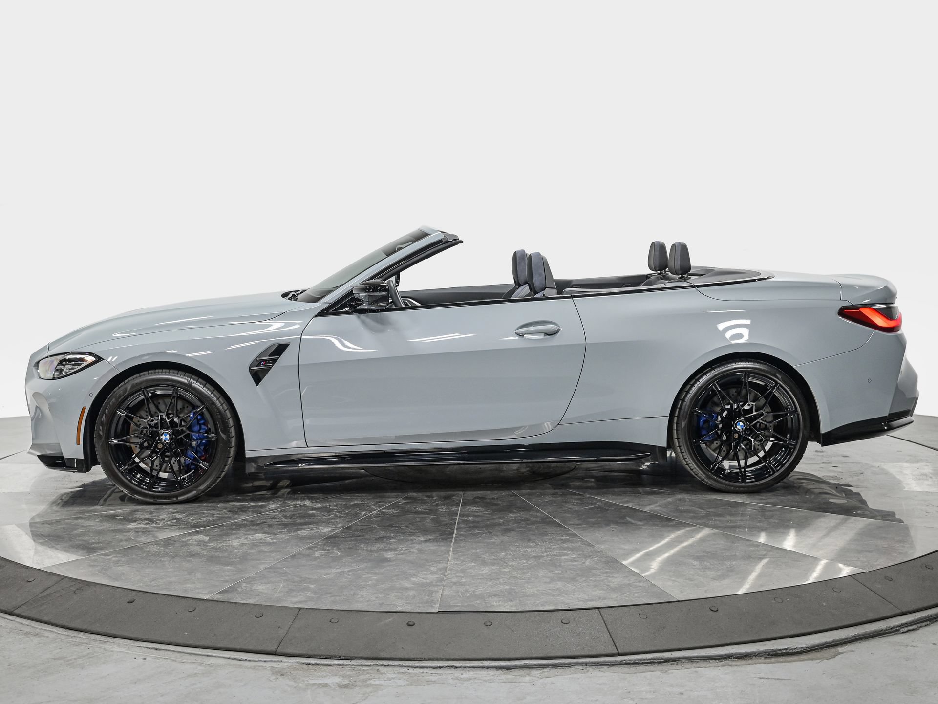 Used 2024 BMW M4 xDrive Competition w/ Executive Package AWD/4WD image 2