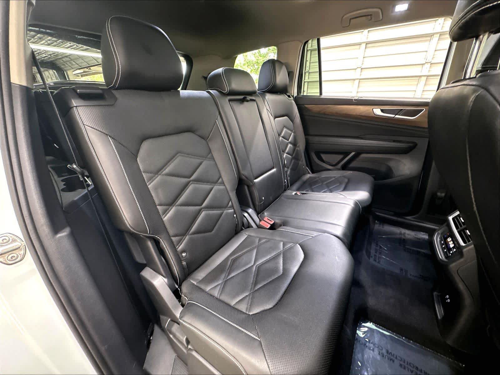 Used 2024 Volkswagen Atlas SE w/ Panoramic Sunroof Package AWD/4WD image 28