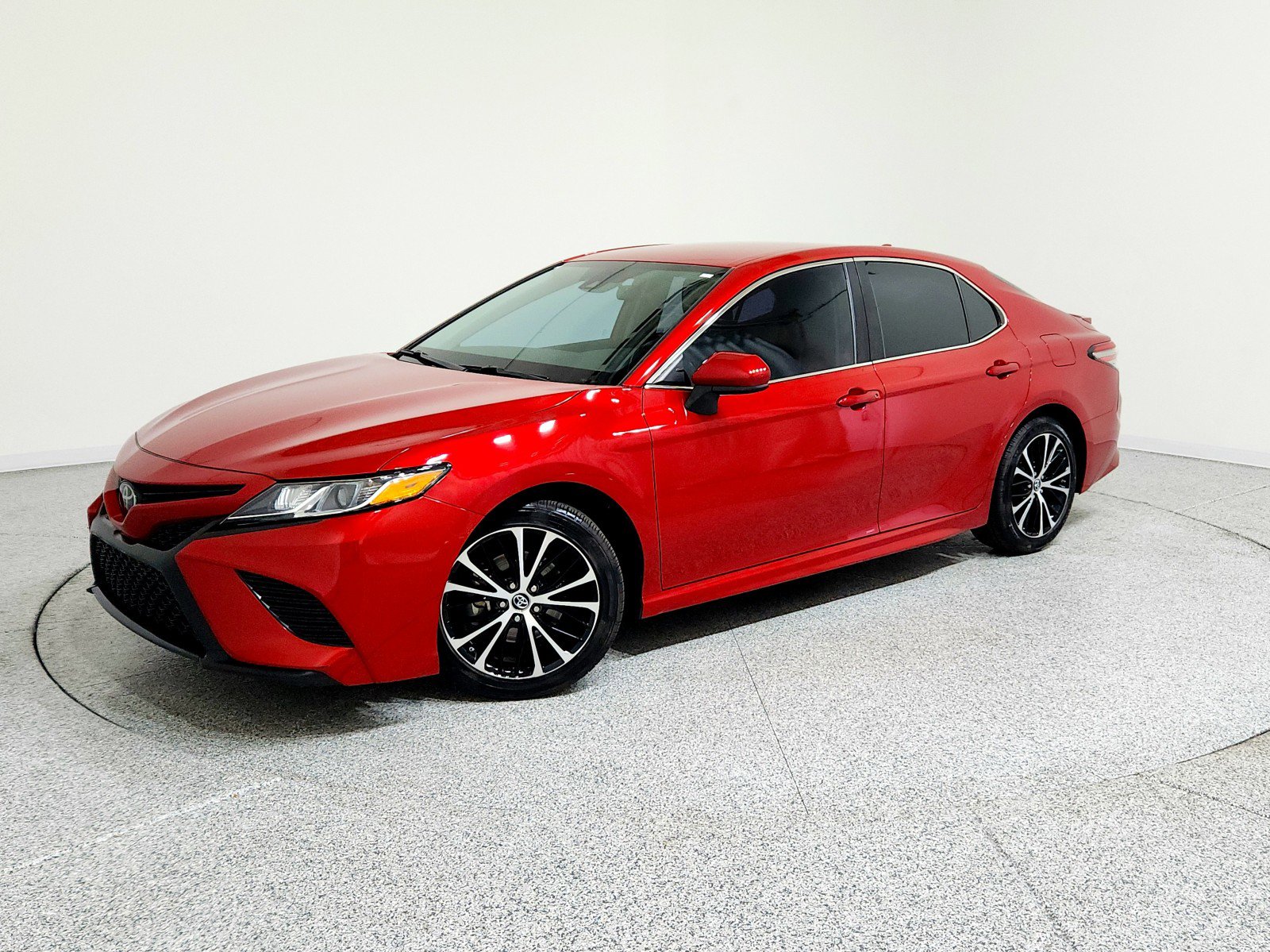 Used 2019 Toyota Camry SE