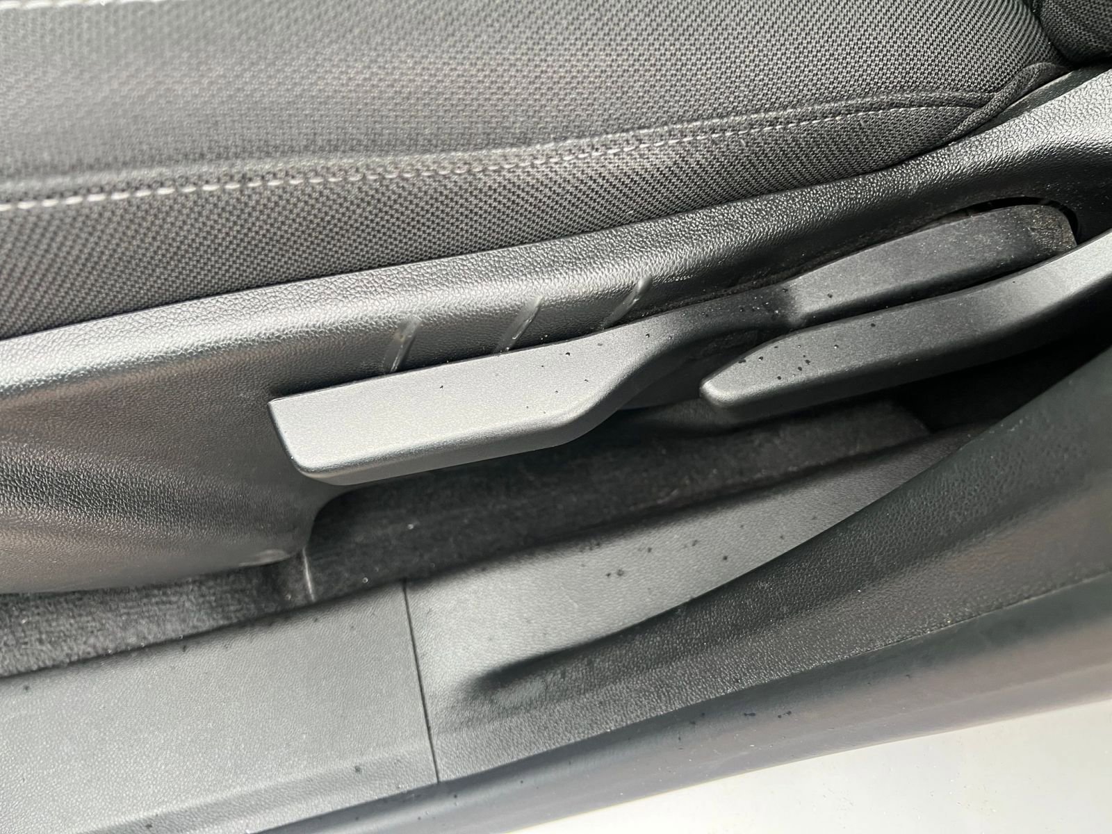 Used 2025 Chevrolet Equinox LT image 23