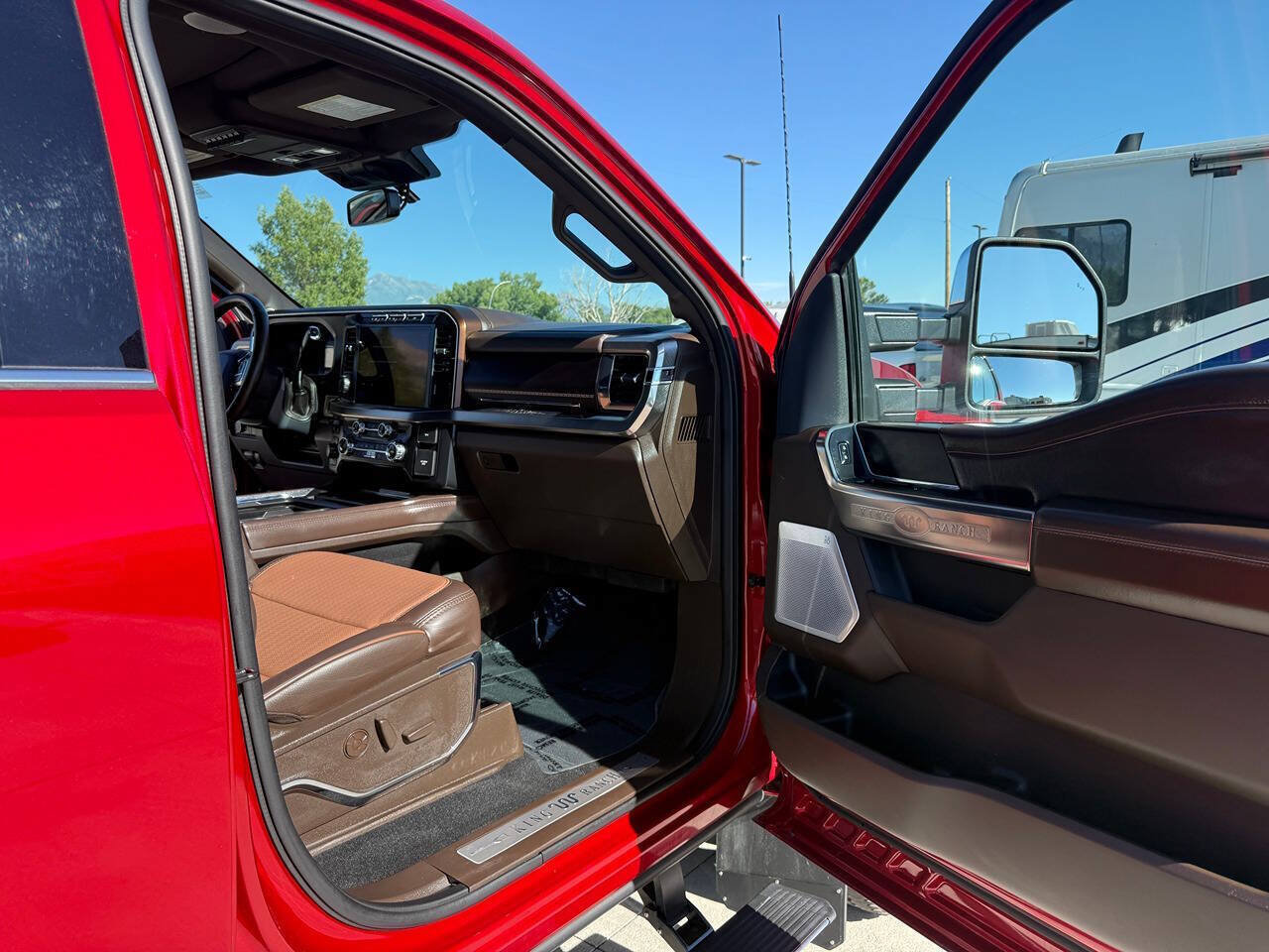 Used 2024 Ford F350 King Ranch AWD/4WD image 30