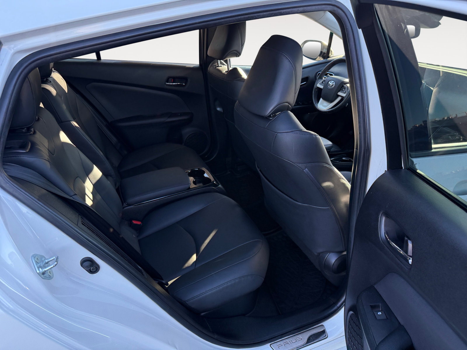 Used 2017 Toyota Prius Prime Advanced image 18